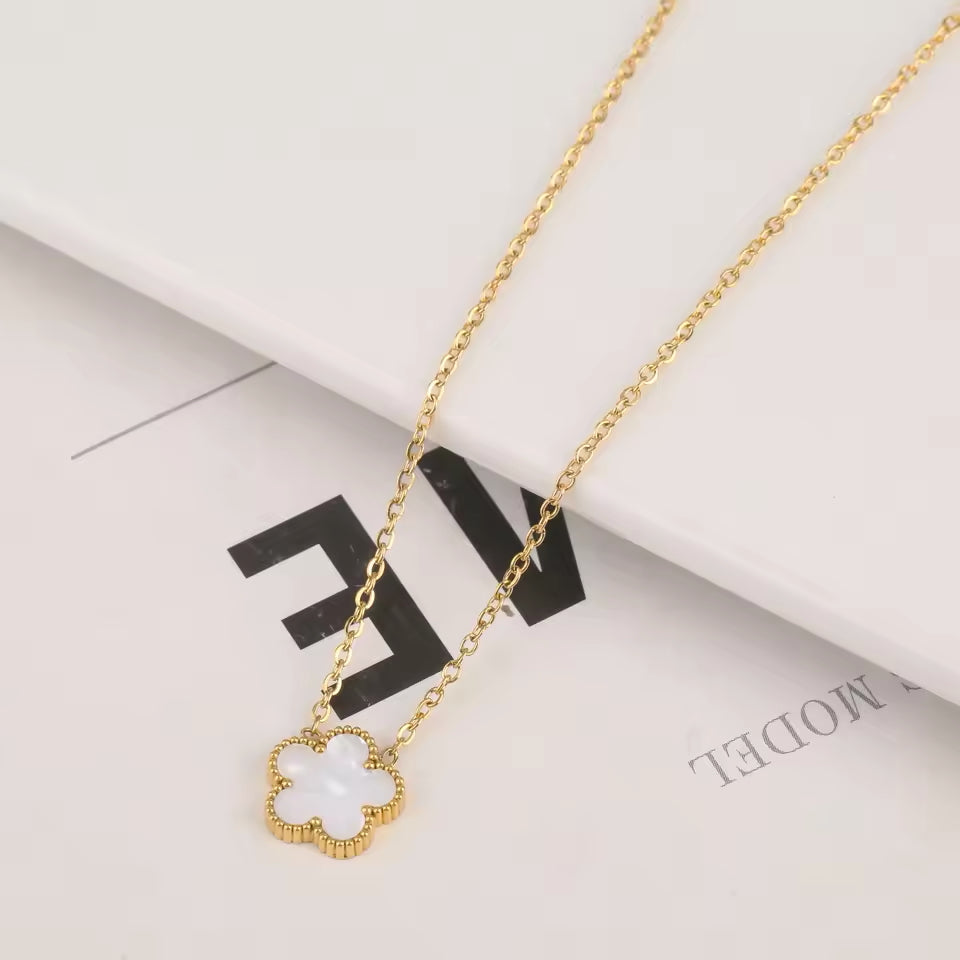 PACK PULSERA + COLLAR DE TREBOL DE 5 HOJAS BLANCO